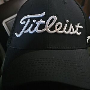 Titleist FootJoy Pro V1 Golf Hat Men’s Adjustable Black